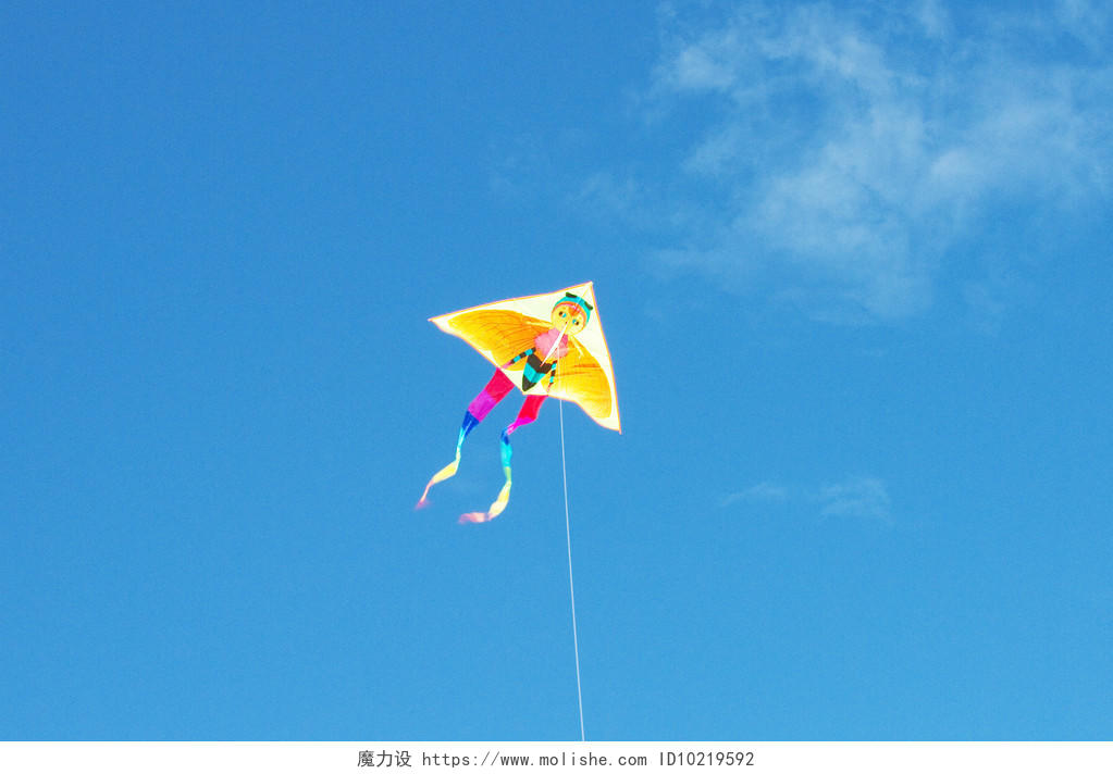 户外游玩天空背景放飞的风筝传统二十四节气24节气春分